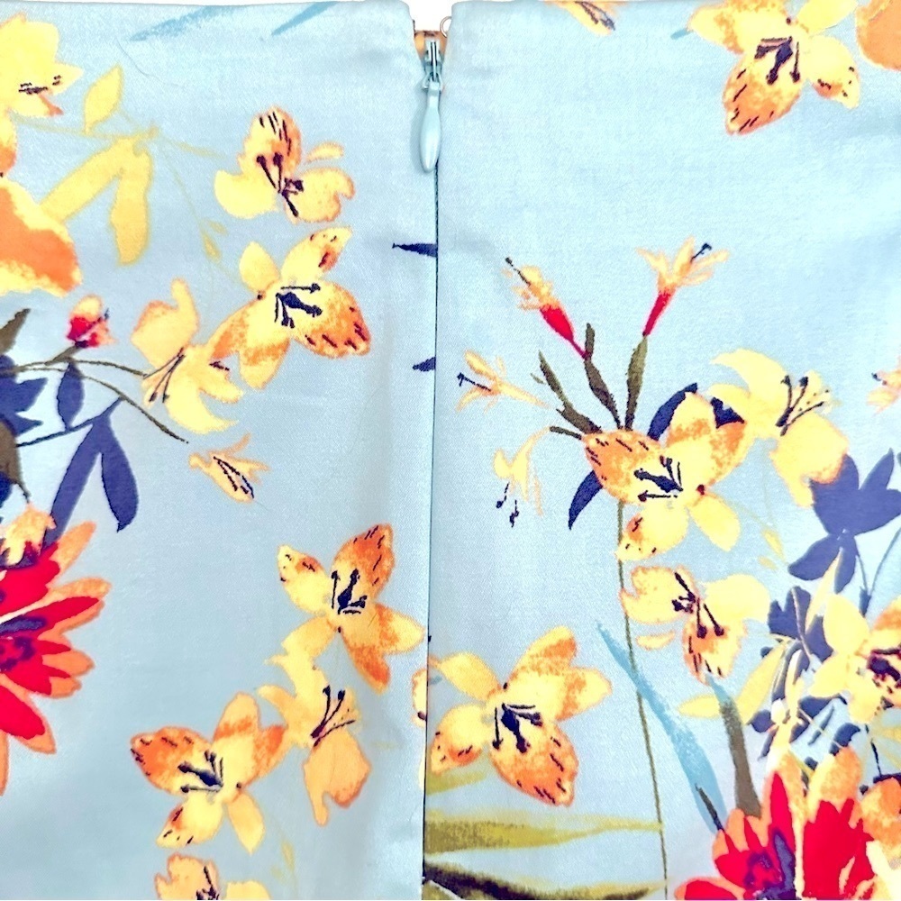 Talbots Blue Floral Skirt Back Zipper Size 12P - Picture 2 of 7